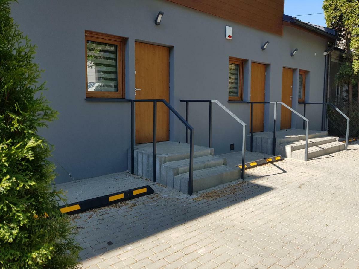 Apartamenty Metro Targowek Warsaw Exterior photo